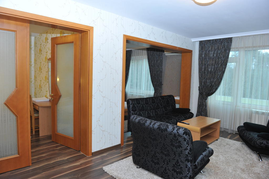 Eros Motel Sandanski Oda fotoğraf