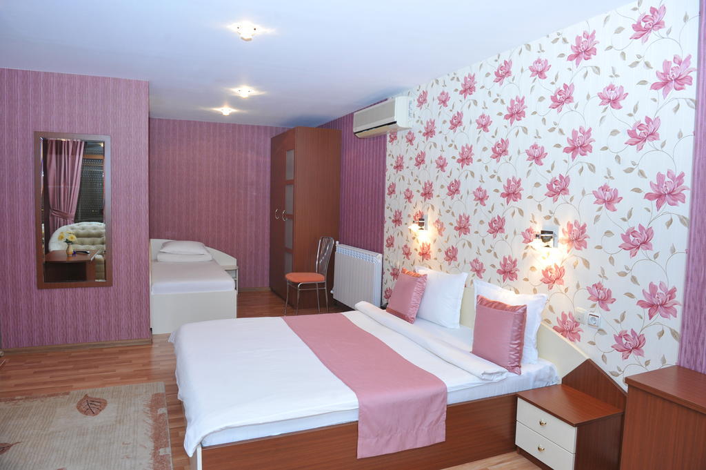 Eros Motel Sandanski Oda fotoğraf