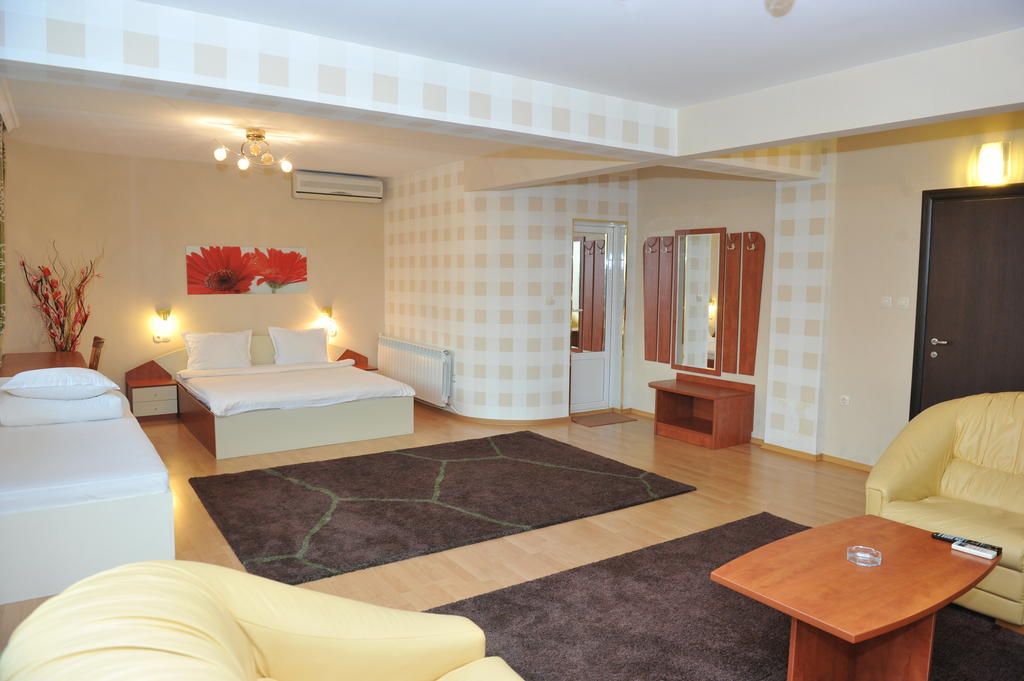 Eros Motel Sandanski Oda fotoğraf